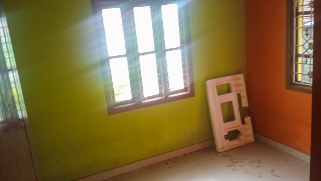 Property Photos 16