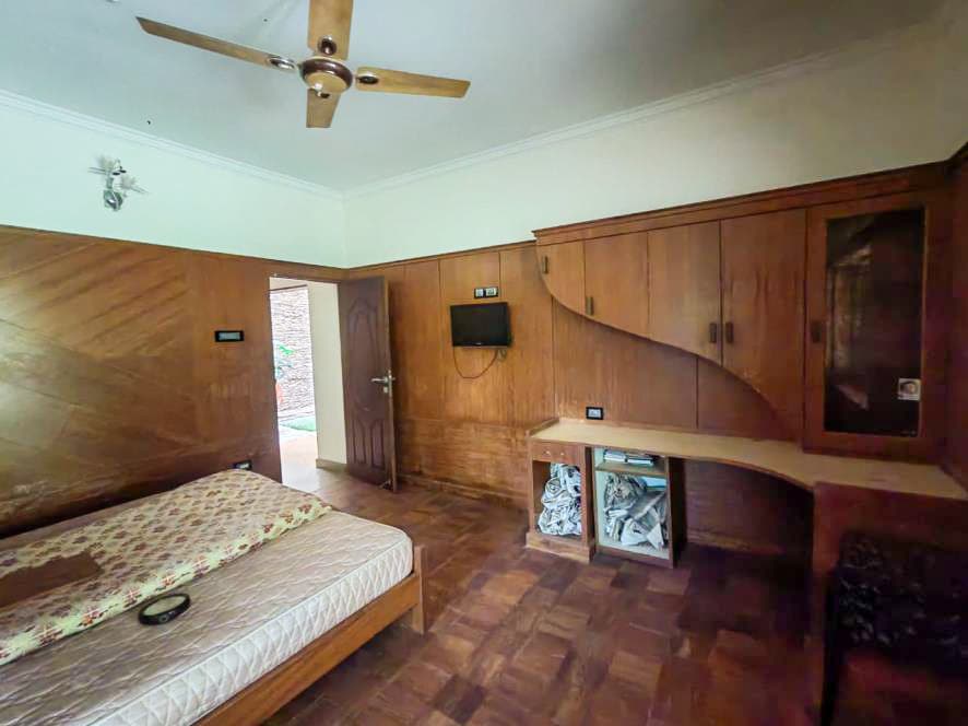 Property Photos 6