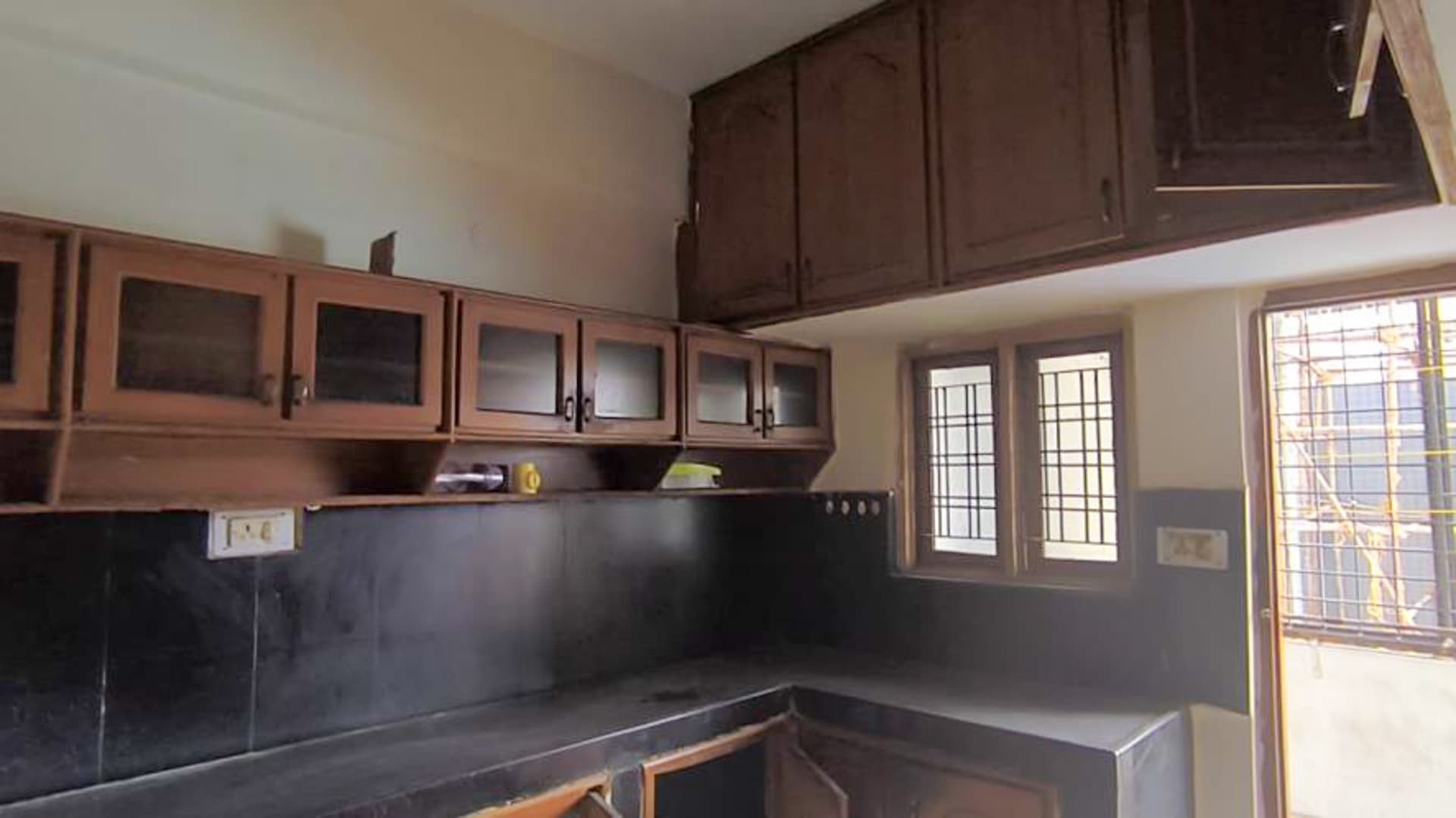 Property Photos 11