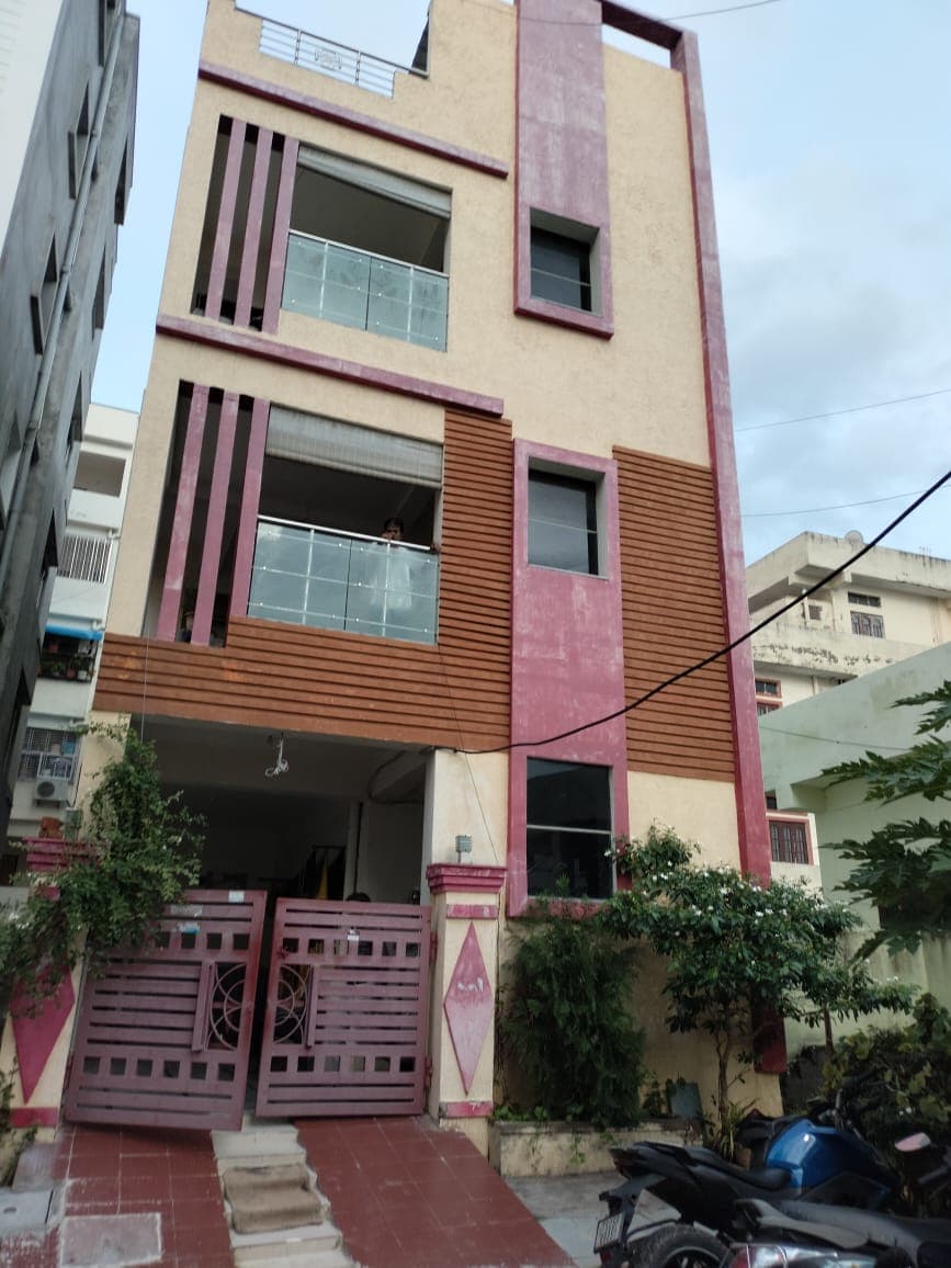 Property Photos 1