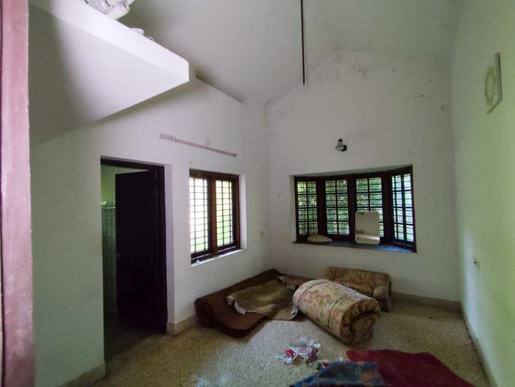 Property Photos 7