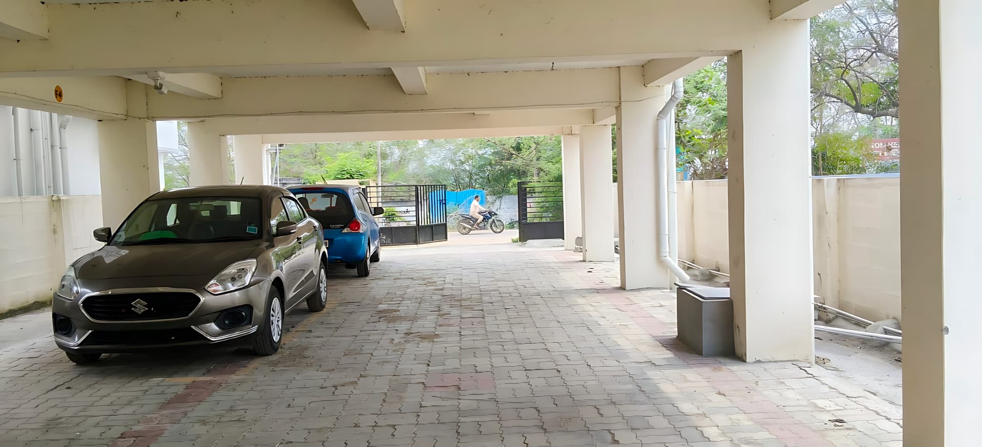 Property Photos 18