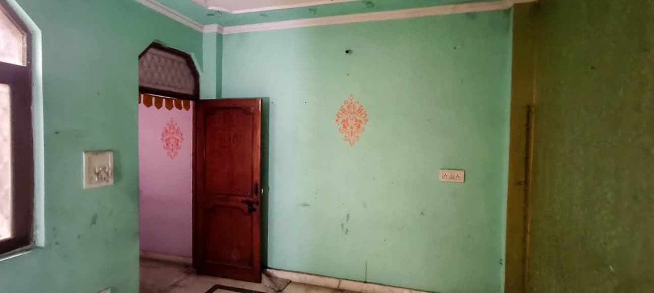 Property Photos 23