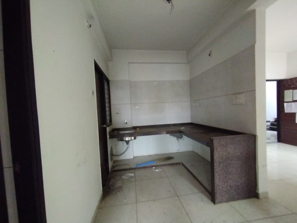 Property Photos 6