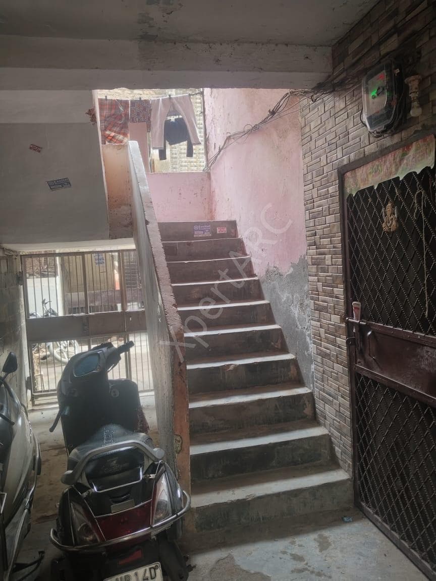 Property Photos 8