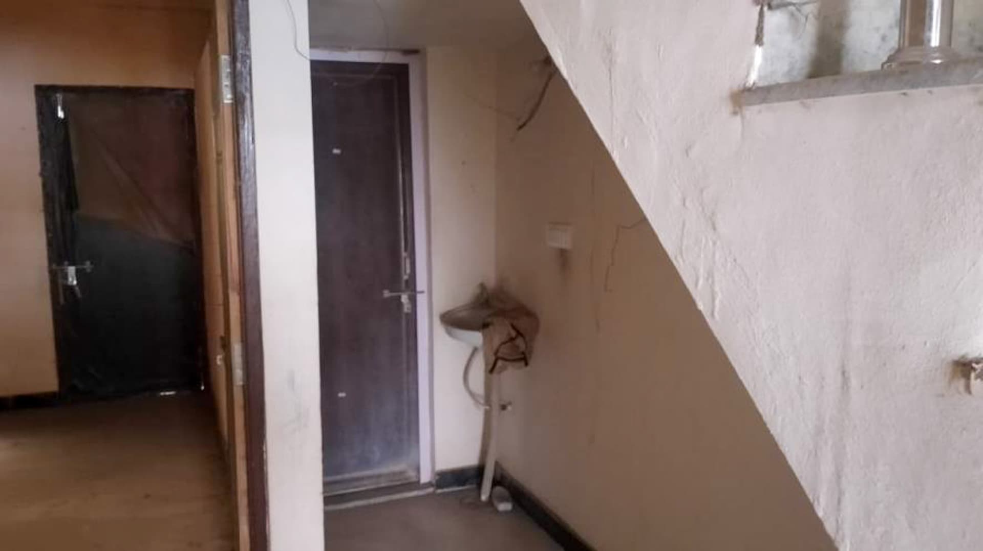 Property Photos 6