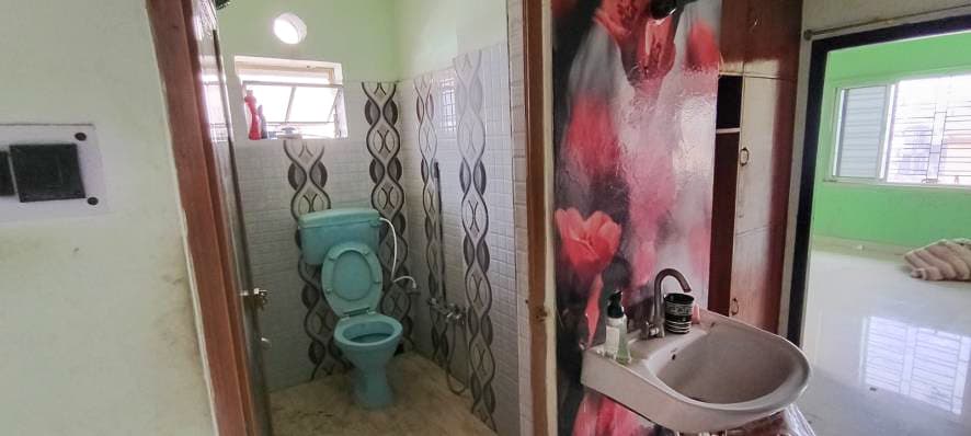 Property Photos 6