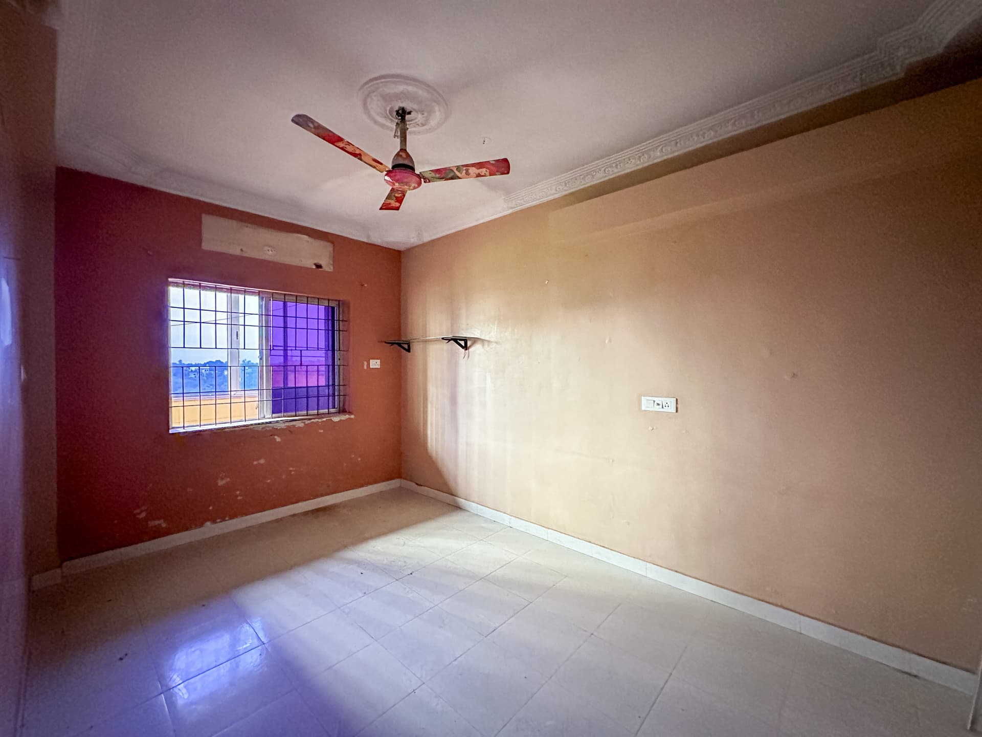 Property Photos 7