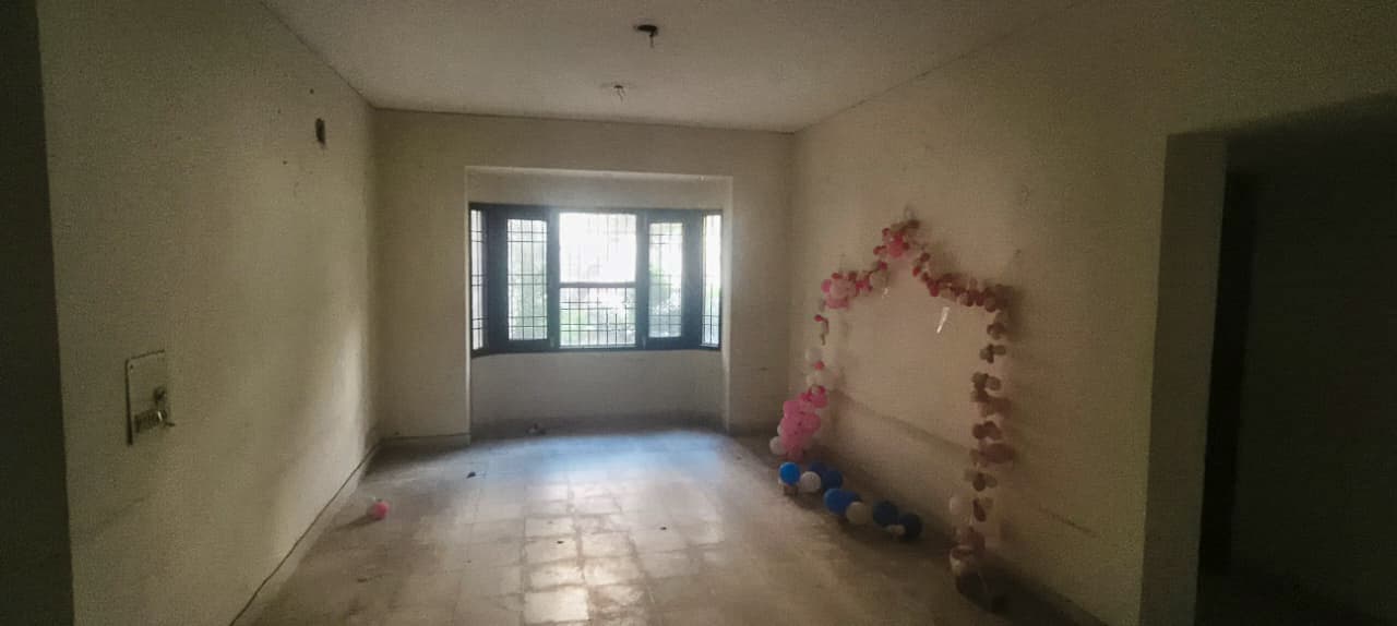 Property Photos 6
