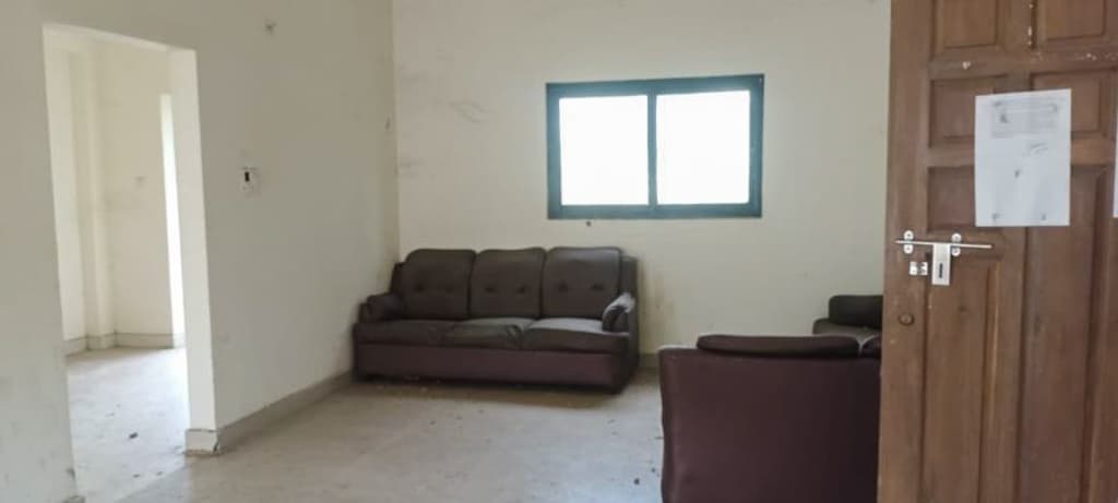 Property Photos 6
