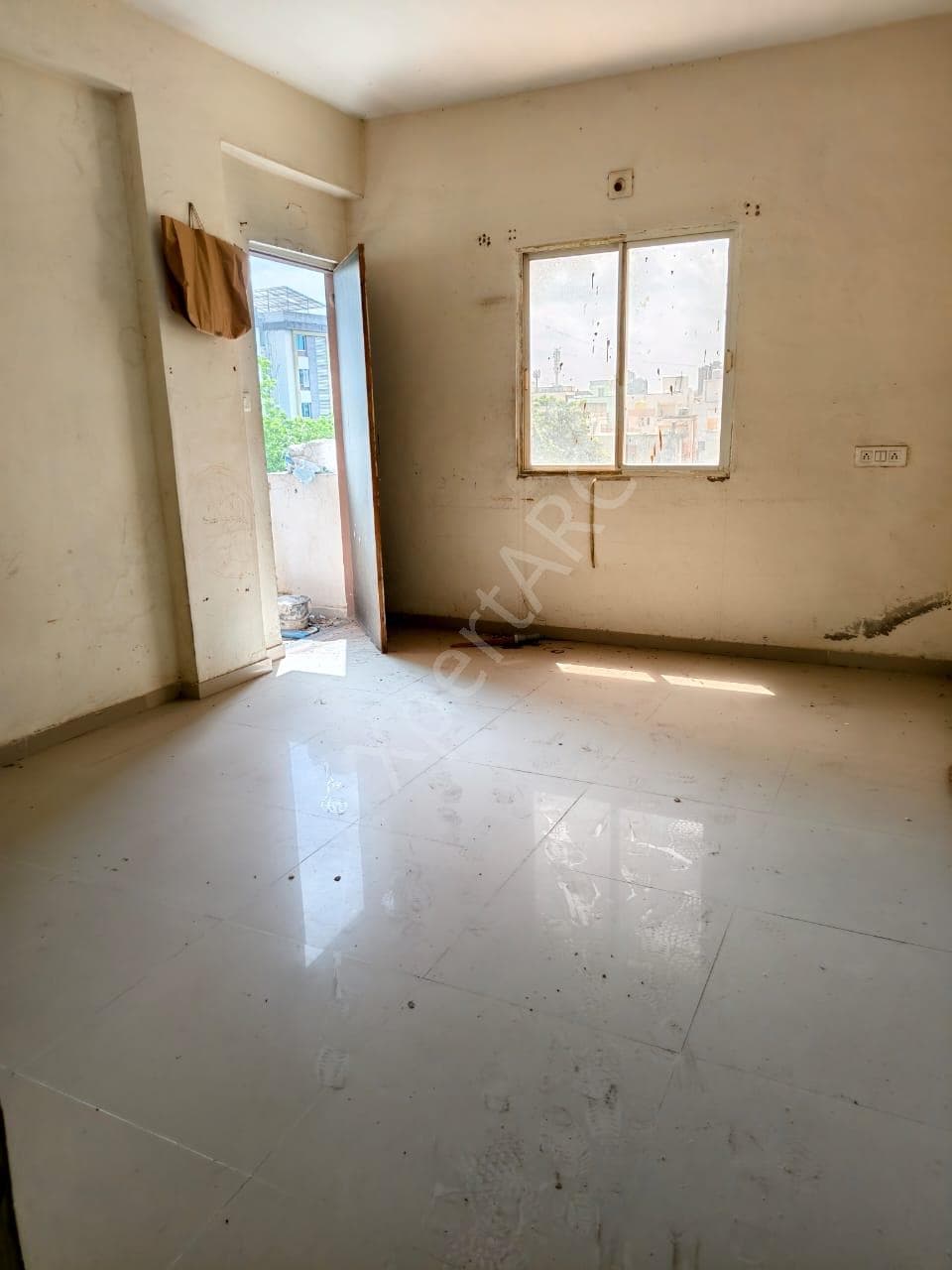 Property Photos 23