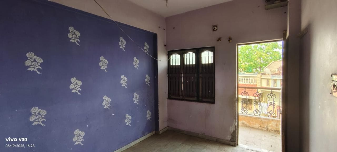 Property Photos 17