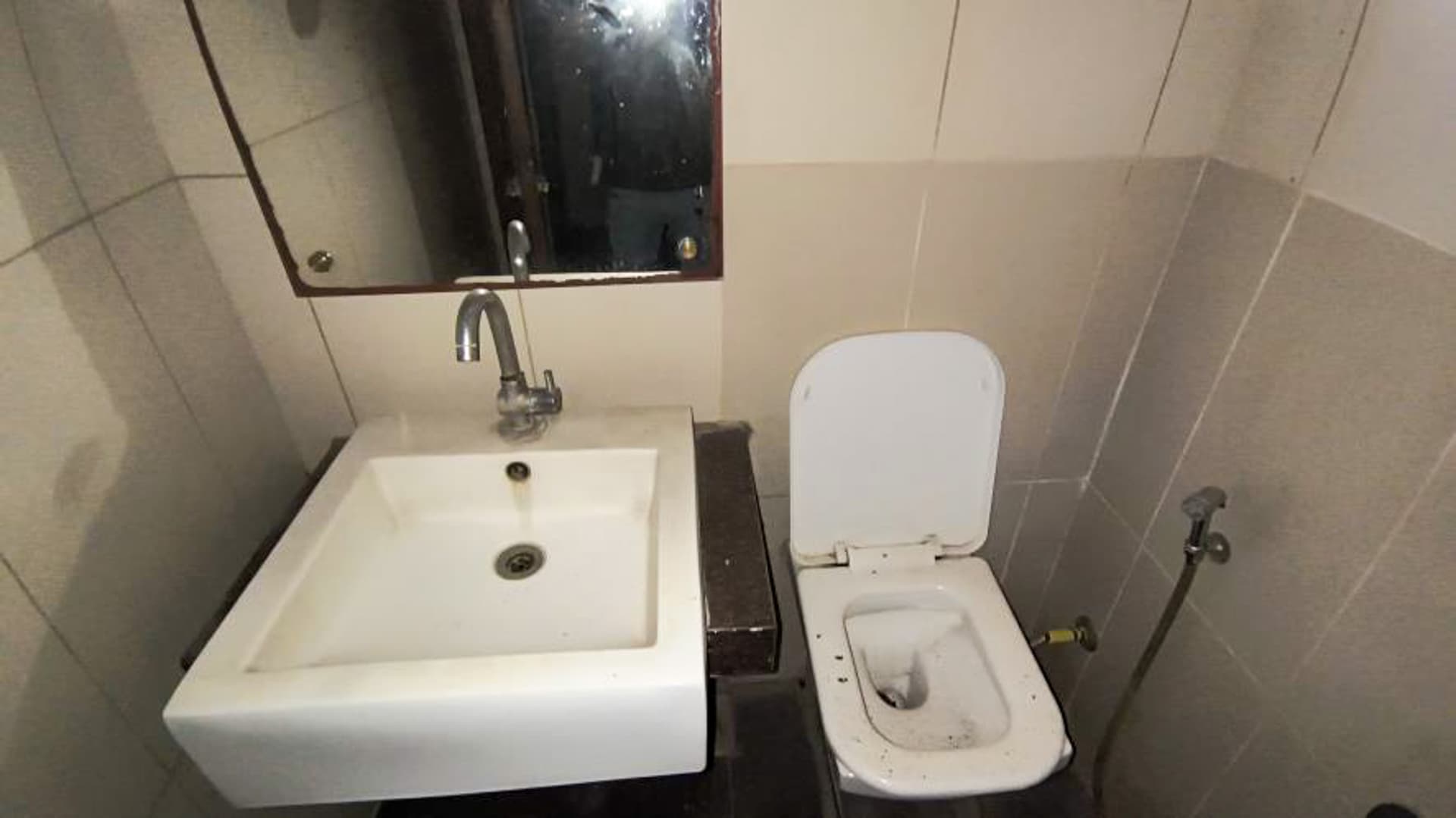 Property Photos 14
