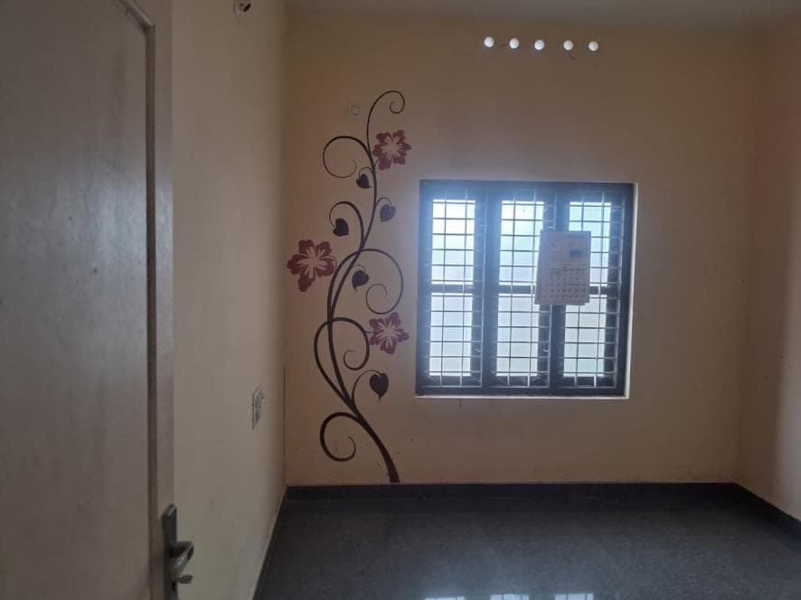 Property Photos 8
