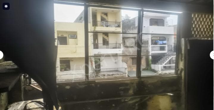 Property Photos 8