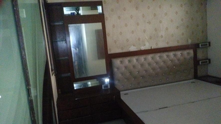 Property Photos 7