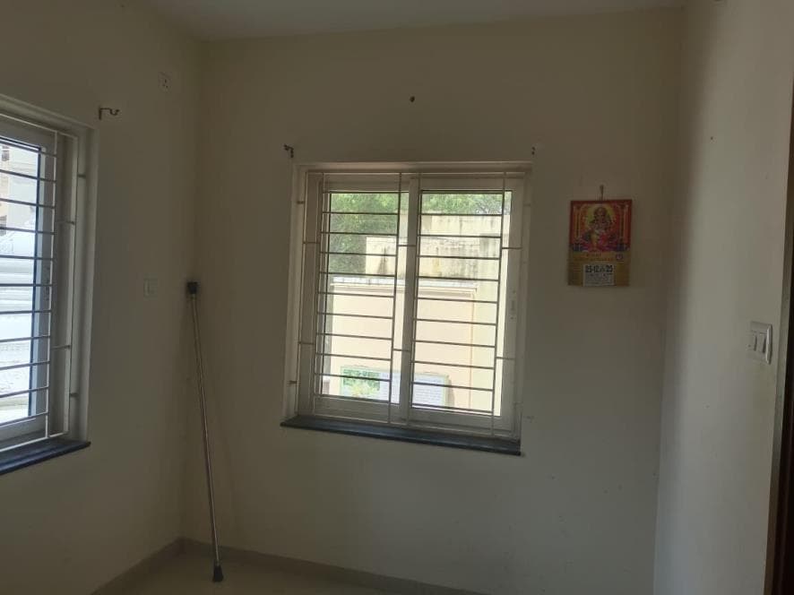 Property Photos 12