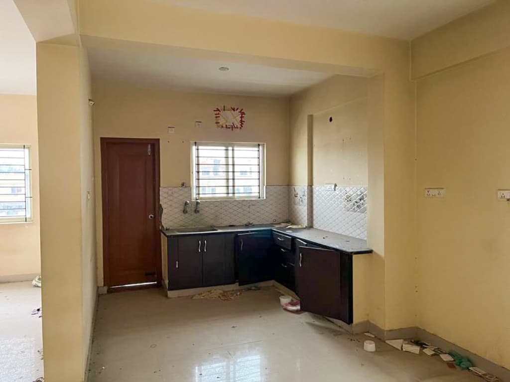 Property Photos 5