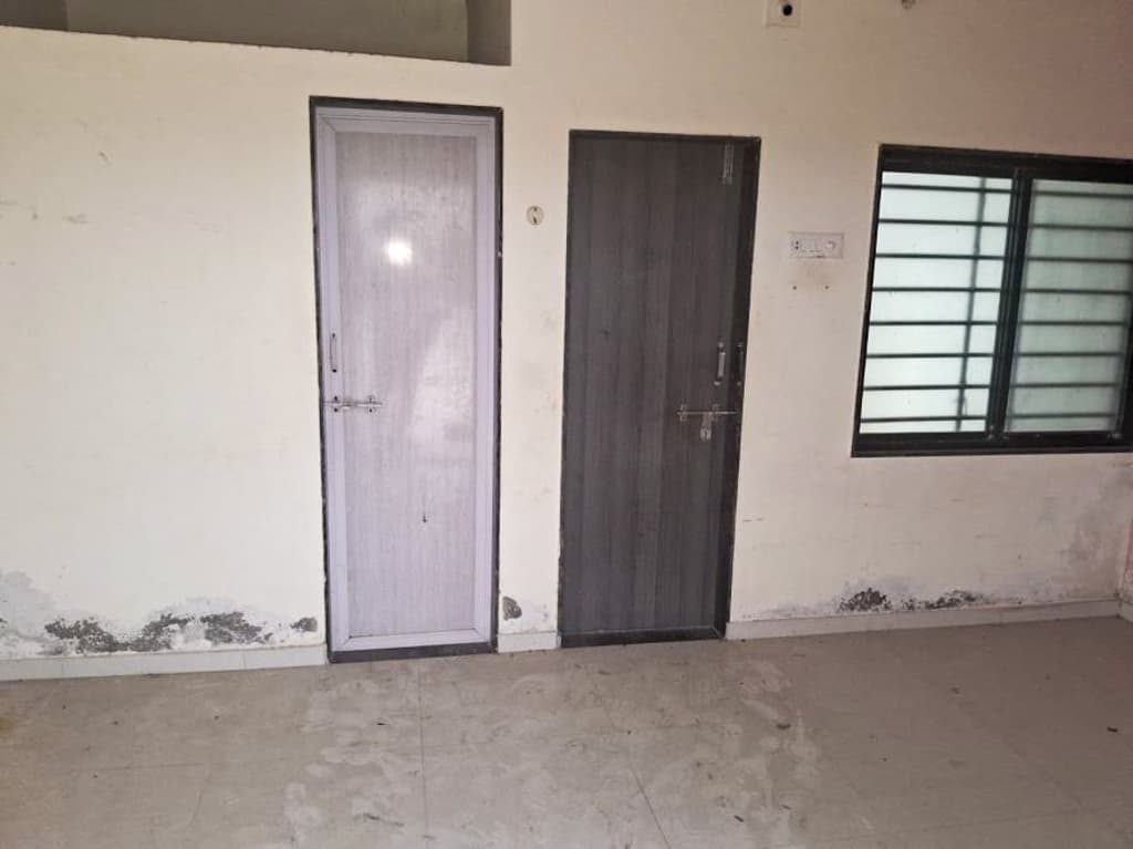 Property Photos 4