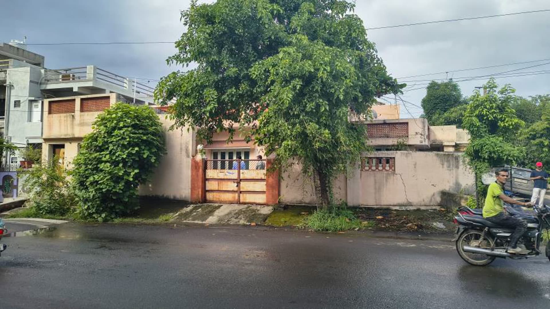 Property Photos 1