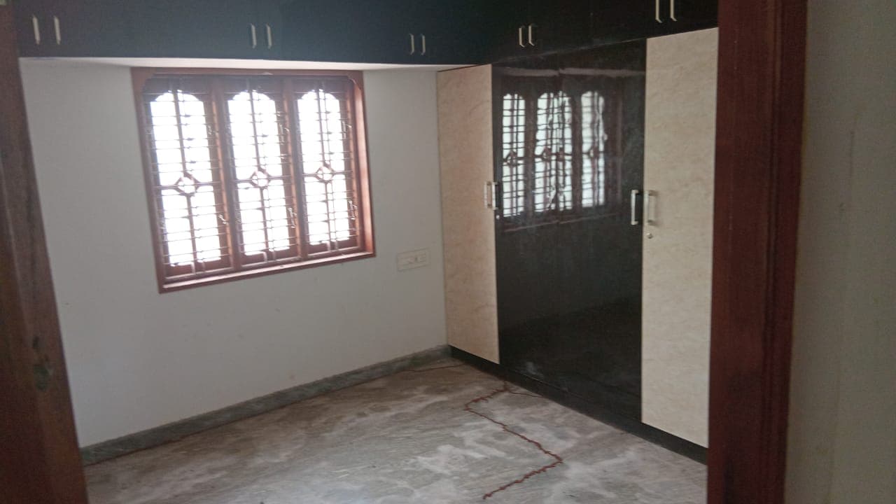 Property Photos 8