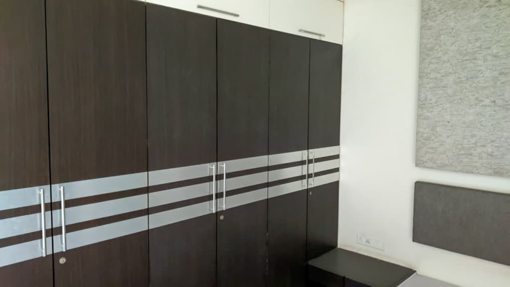 Property Photos 11
