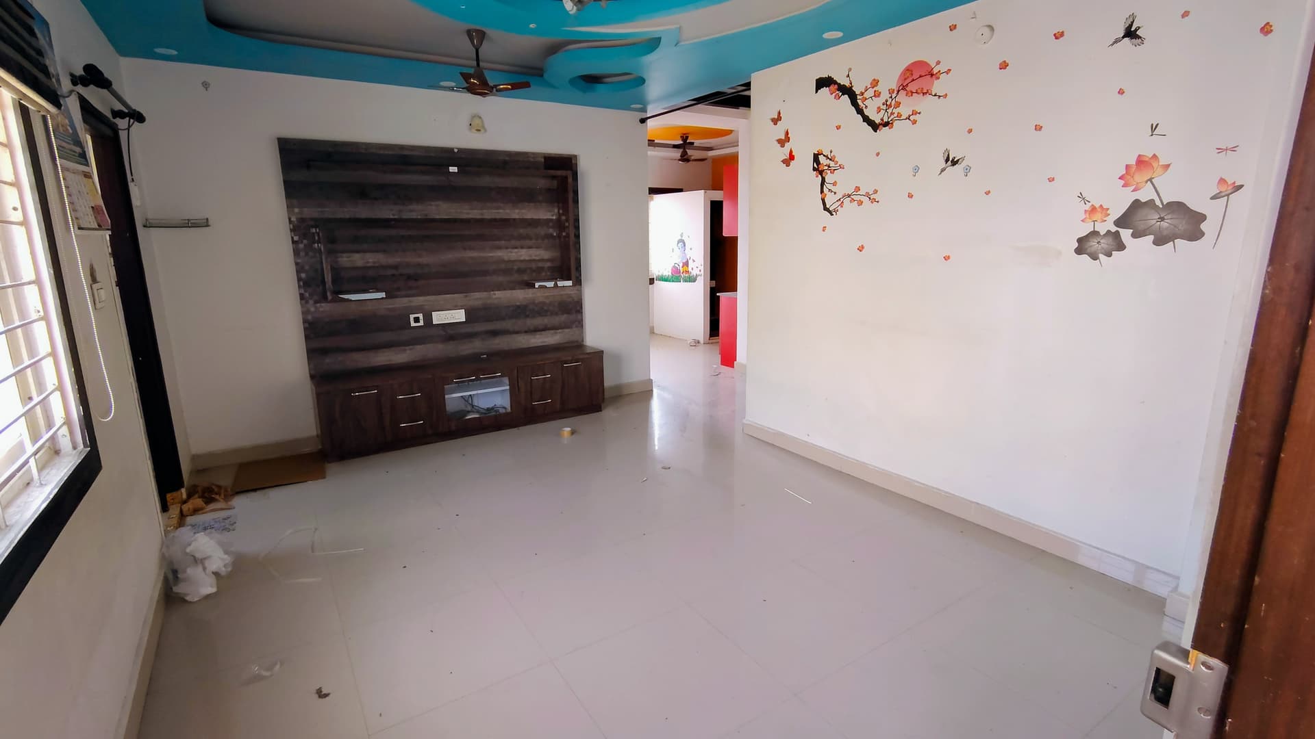 Property Photos 7