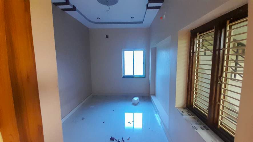 Property Photos 16