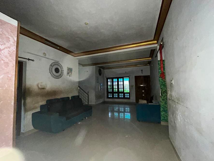Property Photos 5