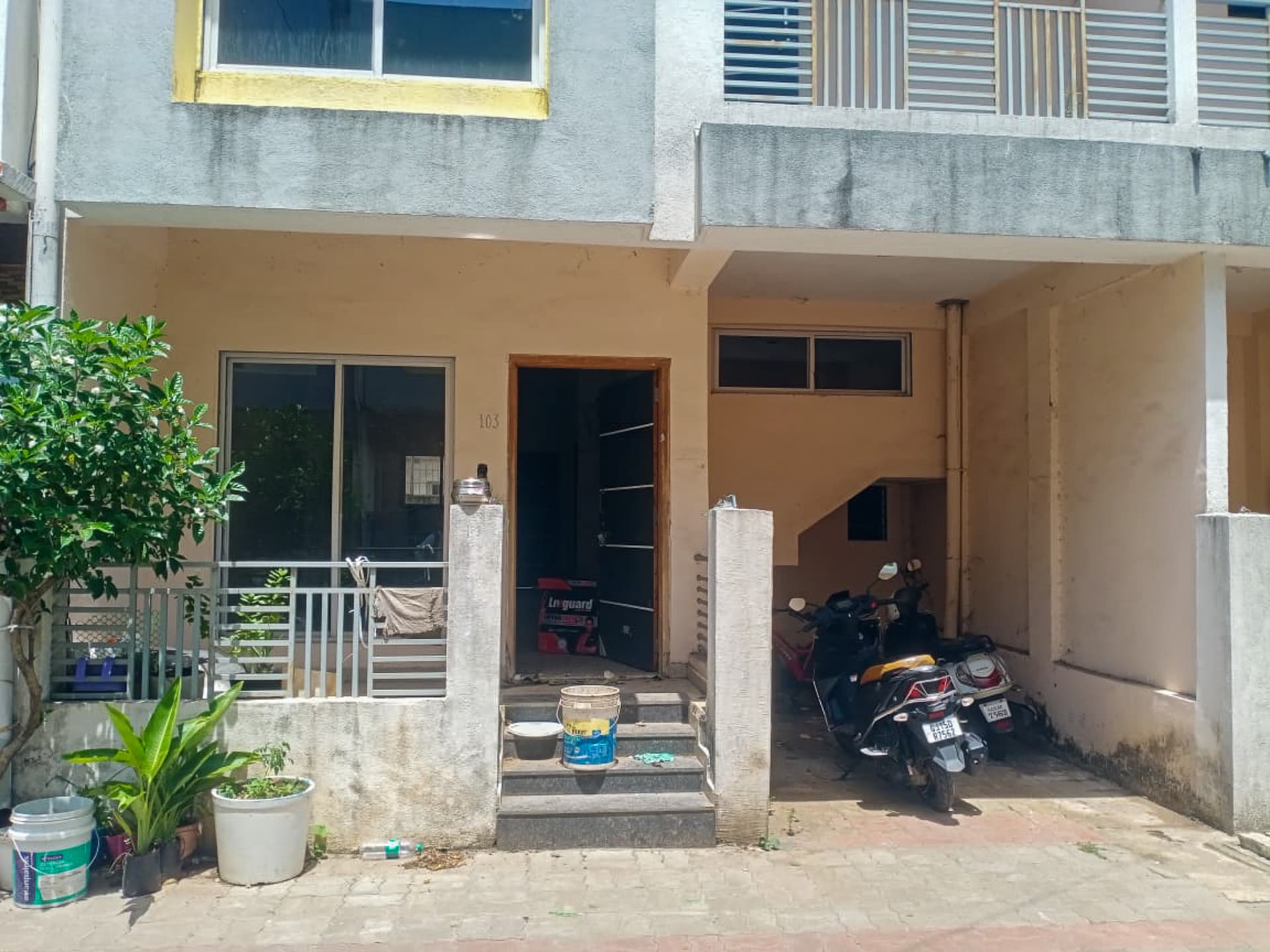 Property Photos 6