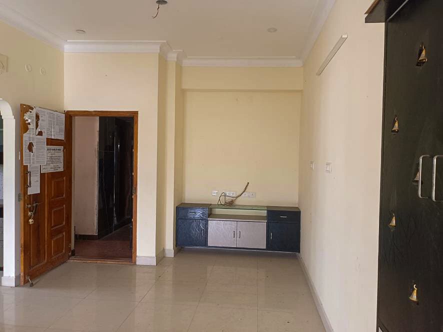 Property Photos 14