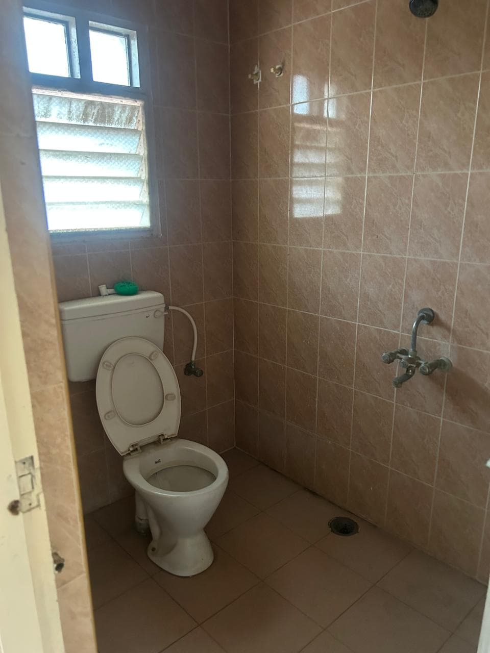 Property Photos 11