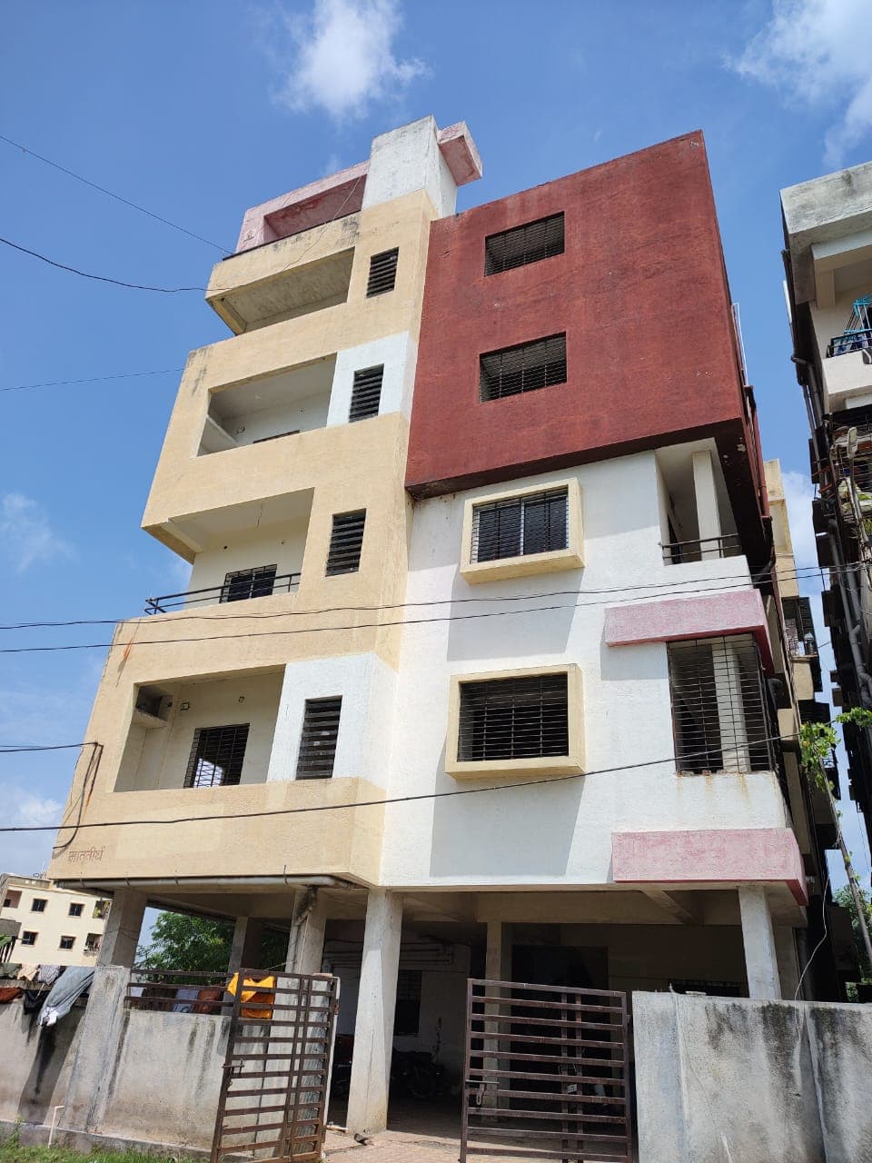 Property Photos 9