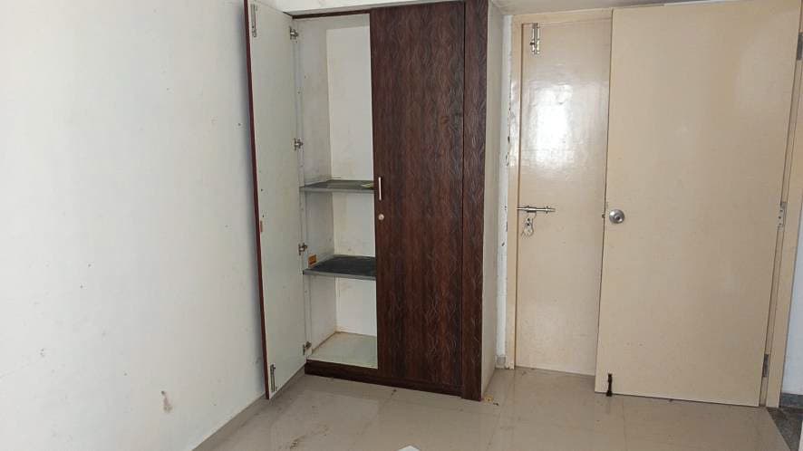 Property Photos 8