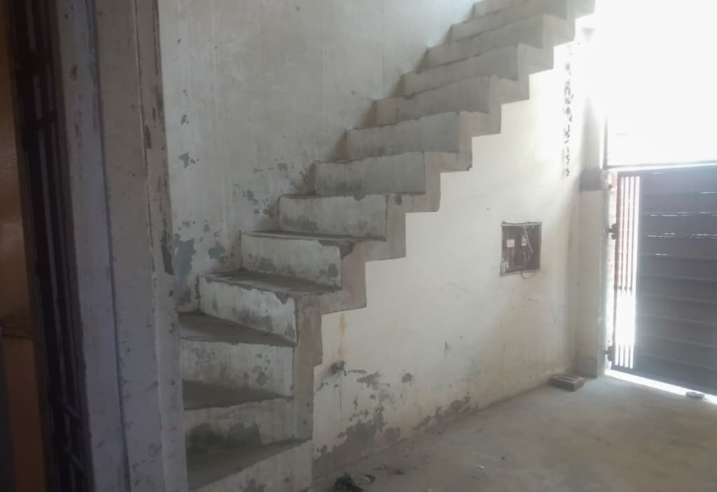 Property Photos 8