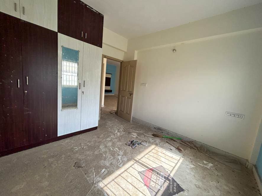 Property Photos 11