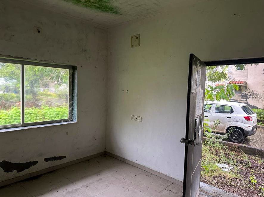 Property Photos 8