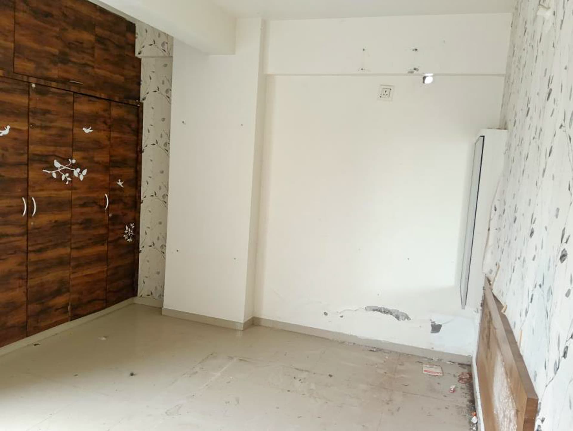 Property Photos 35