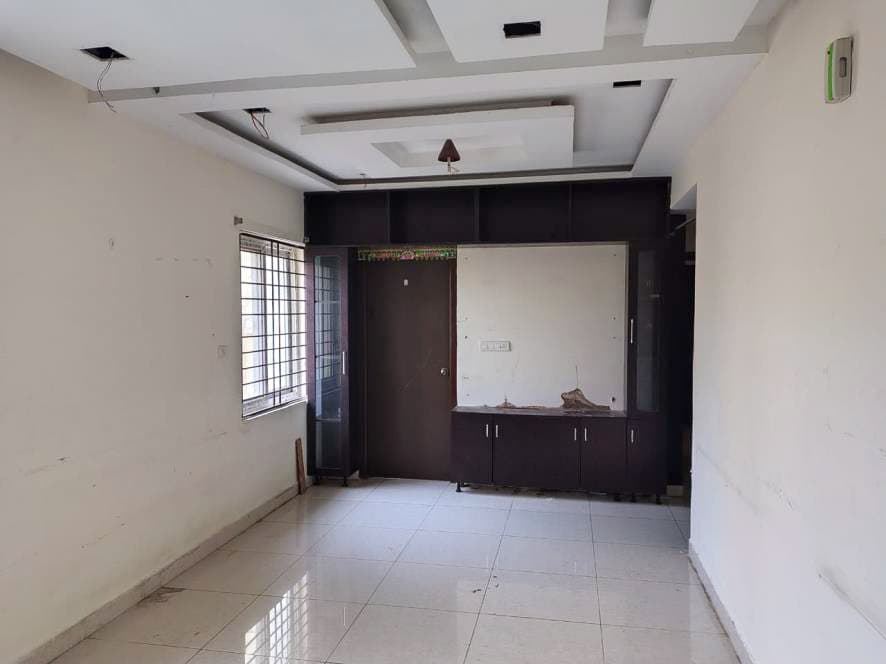 Property Photos 16