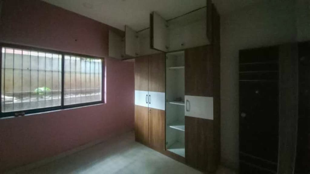 Property Photos 9