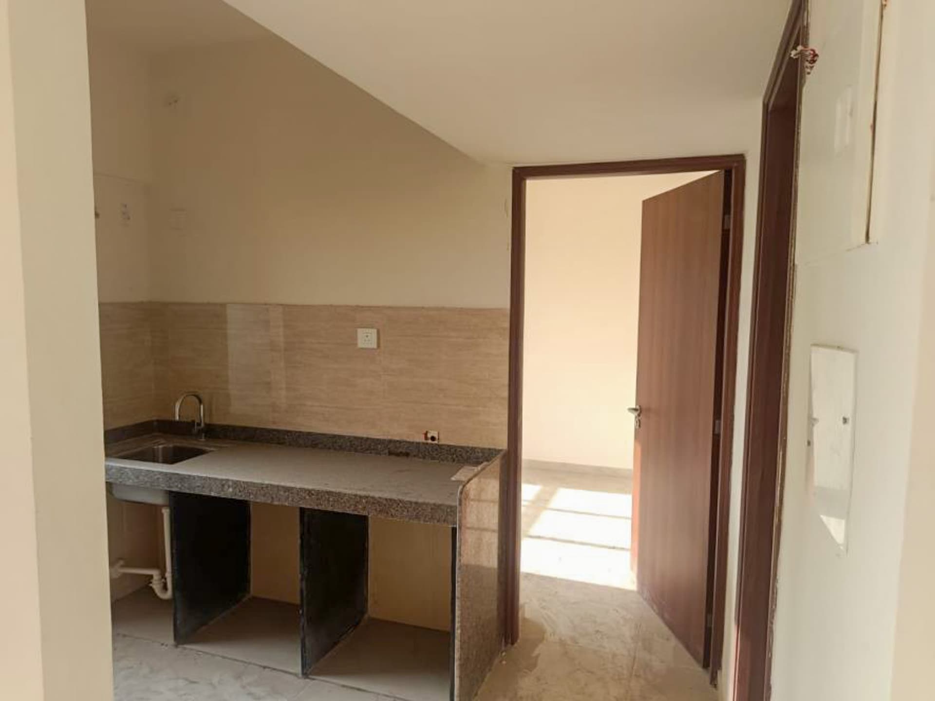 Property Photos 16