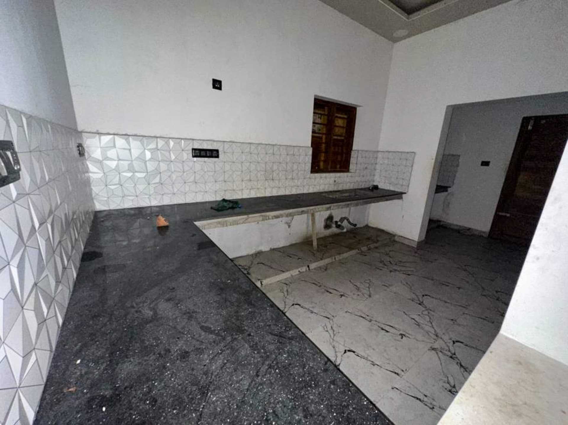 Property Photos 8