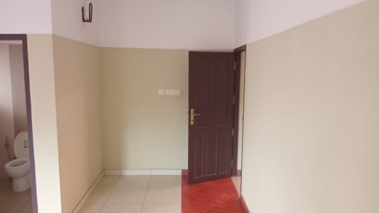 Property Photos 19