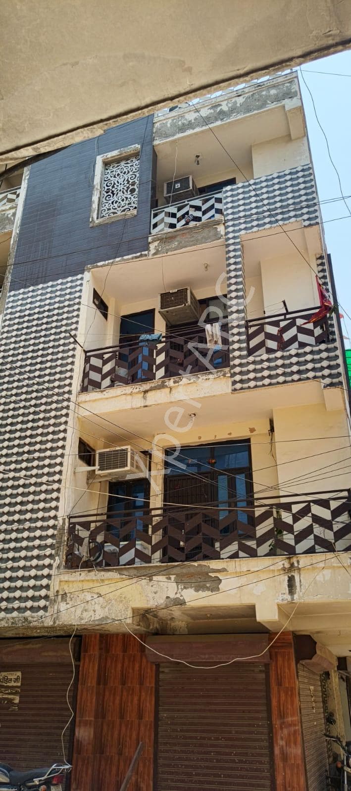 Property Photos 8