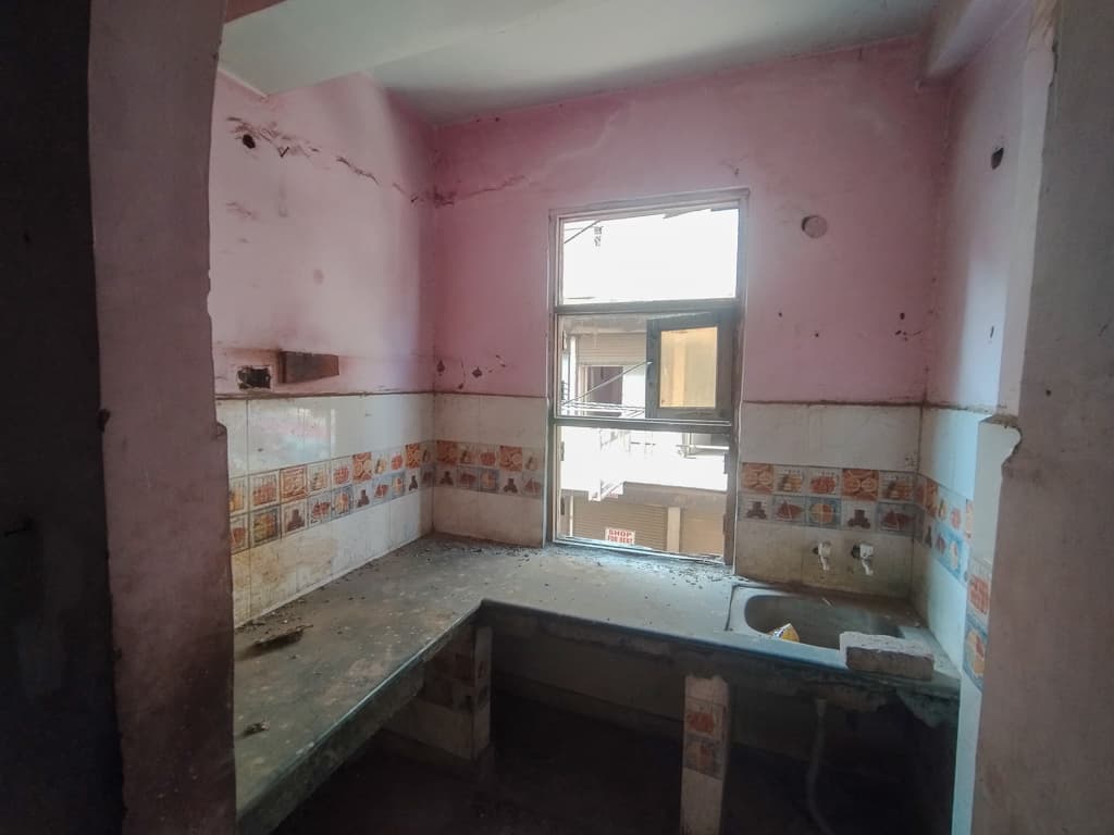 Property Photos 6