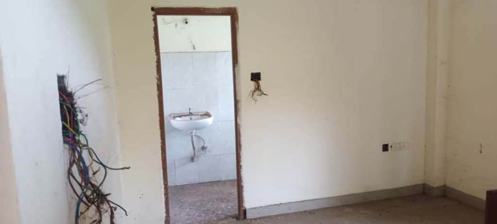 Property Photos 26
