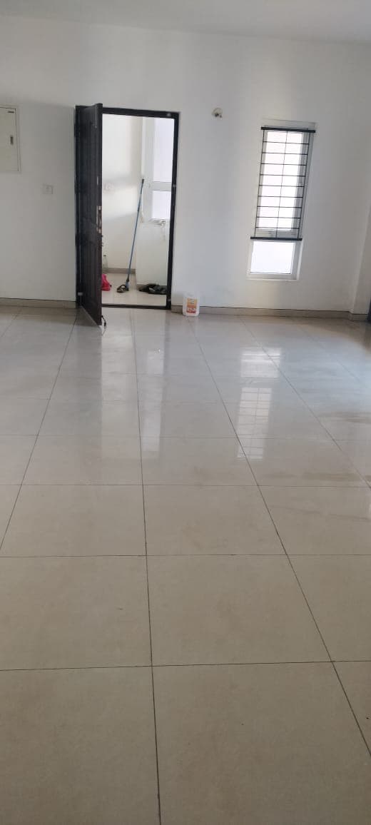 Property Photos 8
