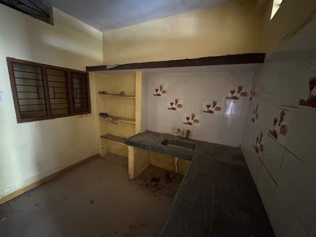 Property Photos 5