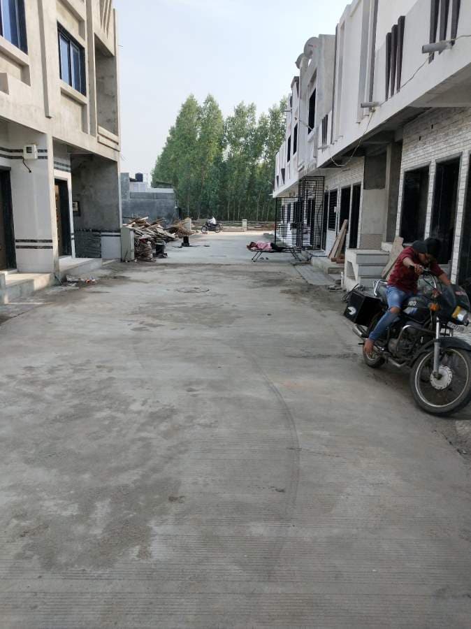 Property Photos 1