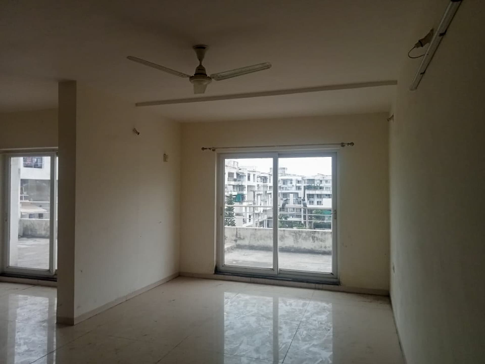 Property Photos 35